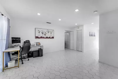 2023 SW 99th Ave, Miami, FL 33165 - Photo 10