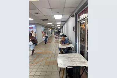 266 NE 1th St, Miami, FL 33132 - Photo 2