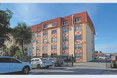1325 W 68th St #113, Hialeah, FL 33014 - Photo 14