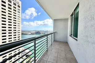 335 S Biscayne Blvd, Miami, FL 33131 - Photo 14