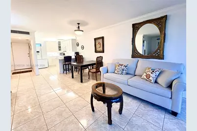 20500 W Country Club Dr #410, Aventura, FL 33180 - Photo 12