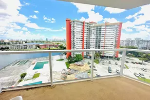 1301 NE Miami Gardens Dr, Miami, FL 33179 - Photo 2