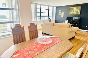 1301 NE Miami Gardens Dr, Miami, FL 33179 - Photo 8