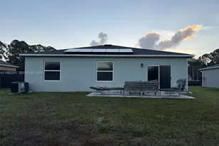 8065 97th Ave, Vero Beach, FL 32967 - Photo 10