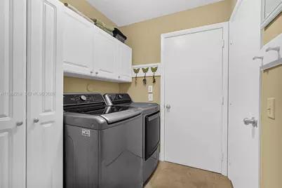 2632 Oak Park Cir, Davie, FL 33328 - Photo 46