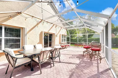 2632 Oak Park Cir, Davie, FL 33328 - Photo 6