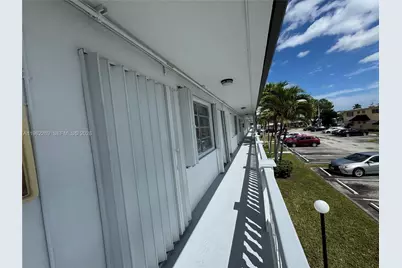 100 NE 203rd Ter #14, Miami Gardens, FL 33179 - Photo 4