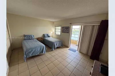 100 NE 203rd Ter #14, Miami Gardens, FL 33179 - Photo 12