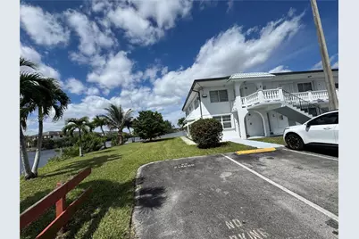 100 NE 203rd Ter #14, Miami Gardens, FL 33179 - Photo 18