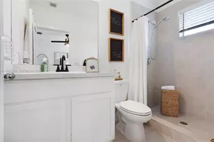 357 NE 1st Dr, Florida City, FL 33034 - Photo 10