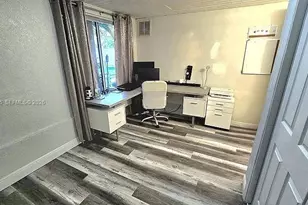 521 E Evanston Cir, Fort Lauderdale, FL 33312 - Photo 14