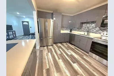 521 E Evanston Cir, Fort Lauderdale, FL 33312 - Photo 4