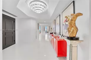 7000 Island Blvd, Aventura, FL 33160 - Photo 28