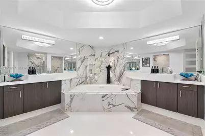 7000 Island Blvd #2609, Aventura, FL 33160 - Photo 36