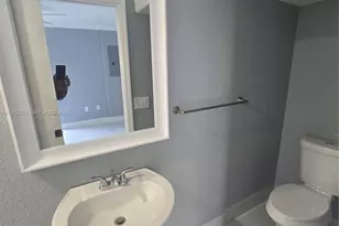 252 NE 212th Terrace, Miami, FL 33179 - Photo 10