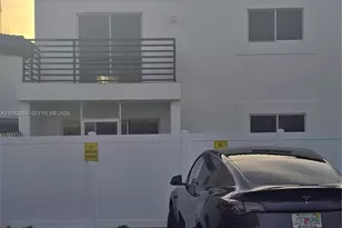 252 NE 212th Terrace, Miami, FL 33179 - Photo 2