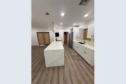 1014 W 66th St, Hialeah, FL 33012 - Photo 40