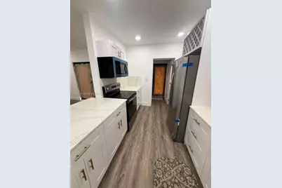 1014 W 66th St, Hialeah, FL 33012 - Photo 24