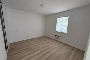 1300 NE 110th St, Miami, FL 33161 - Photo 14