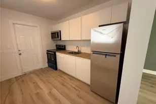 1300 NE 110th St, Miami, FL 33161 - Photo 6