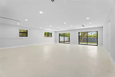 11660 Canal Dr, North Miami, FL 33181 - Photo 4