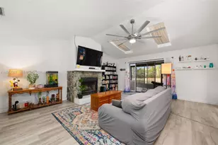 6121 Cherry Rd, Sebring, FL 33875 - Photo 6