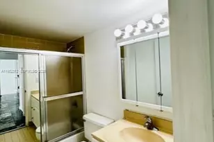 1621 Collins Ave, Miami Beach, FL 33139 - Photo 22