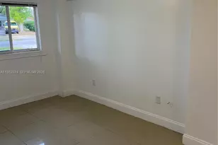 1400 NE 175th St, North Miami Beach, FL 33162 - Photo 6