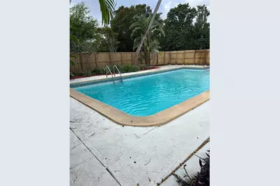 1400 NE 175th St, North Miami Beach, FL 33162 - Photo 16