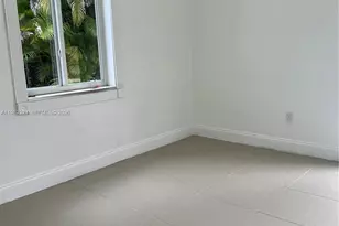 1400 NE 175th St, North Miami Beach, FL 33162 - Photo 8