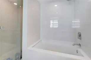 1300 S Miami Ave, Miami, FL 33130 - Photo 16