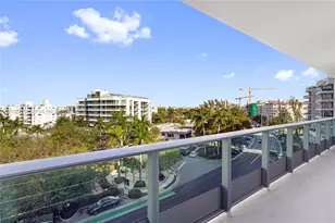 9201 E Bay Harbor Dr, Bay Harbor Islands, FL 33154 - Photo 4