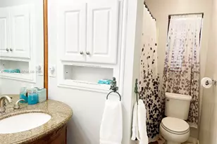 749 NW 43rd St, Oakland Park, FL 33309 - Photo 16