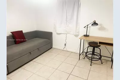 749 NW 43rd St, Oakland Park, FL 33309 - Photo 20