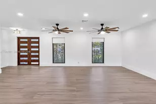 1501 NW 109th Terrace, Pembroke Pines, FL 33026 - Photo 10