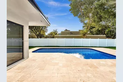 1501 NW 109th Ter, Pembroke Pines, FL 33026 - Photo 50