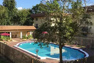 8600 SW 109th Ave, Miami, FL 33173 - Photo 4