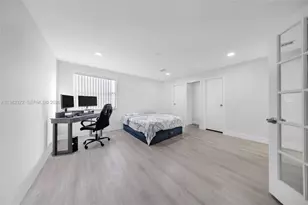 6637 NW 181st Ln, Hialeah, FL 33015 - Photo 14