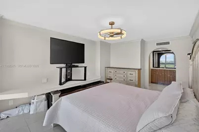 [Address not provided], Miami Beach, FL 33140 - Photo 28