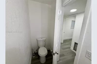 7155 W 2nd Way, Hialeah, FL 33014 - Photo 8