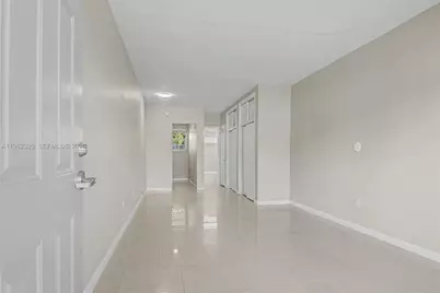 1685 Jefferson Ave #20, Miami Beach, FL 33139 - Photo 2