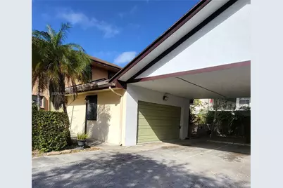 13881 NE 2nd Ct #C6, Miami, FL 33161 - Photo 1