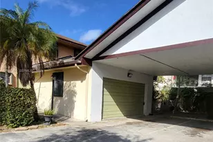 13881 NE 2nd Ct, Miami, FL 33161 - Photo 2