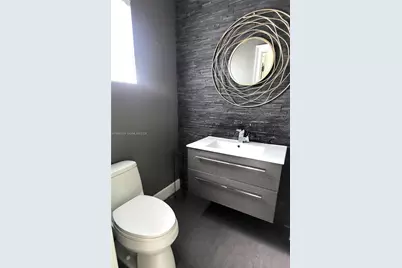 13881 NE 2nd Ct #C6, Miami, FL 33161 - Photo 2