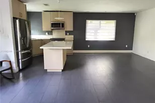 13881 NE 2nd Ct, Miami, FL 33161 - Photo 6