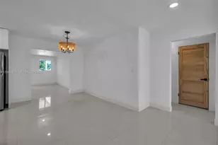 104 SW 7th St, Hallandale Beach, FL 33009 - Photo 12