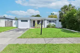 104 SW 7th St, Hallandale Beach, FL 33009 - Photo 10