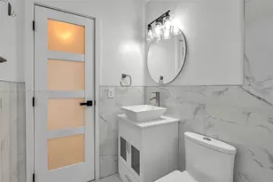 104 SW 7th St, Hallandale Beach, FL 33009 - Photo 6