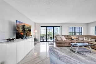 1201 S Ocean Dr, Hollywood, FL 33019 - Photo 18