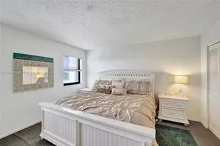 1201 S Ocean Dr, Hollywood, FL 33019 - Photo 46